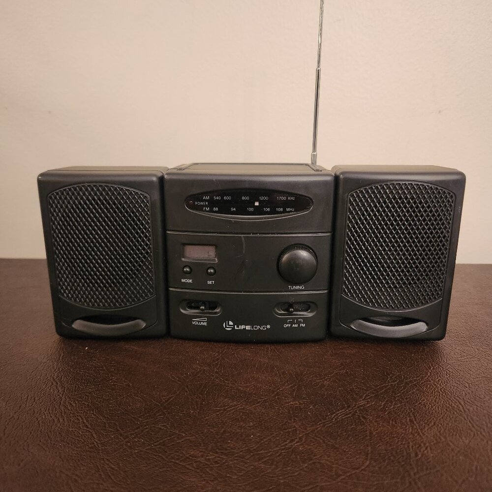 Lifelong Mini Baby Boom Box AM/FM Portable Radio (WORKING)